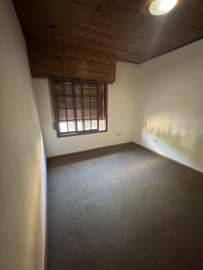 SE ALQUILA PH AL FRENTE DE 2 AMBIENTES