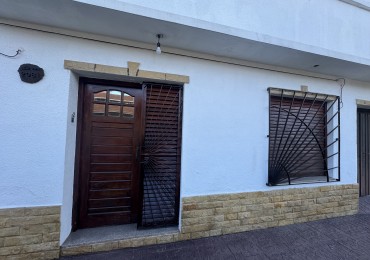 SE ALQUILA PH AL FRENTE DE 2 AMBIENTES